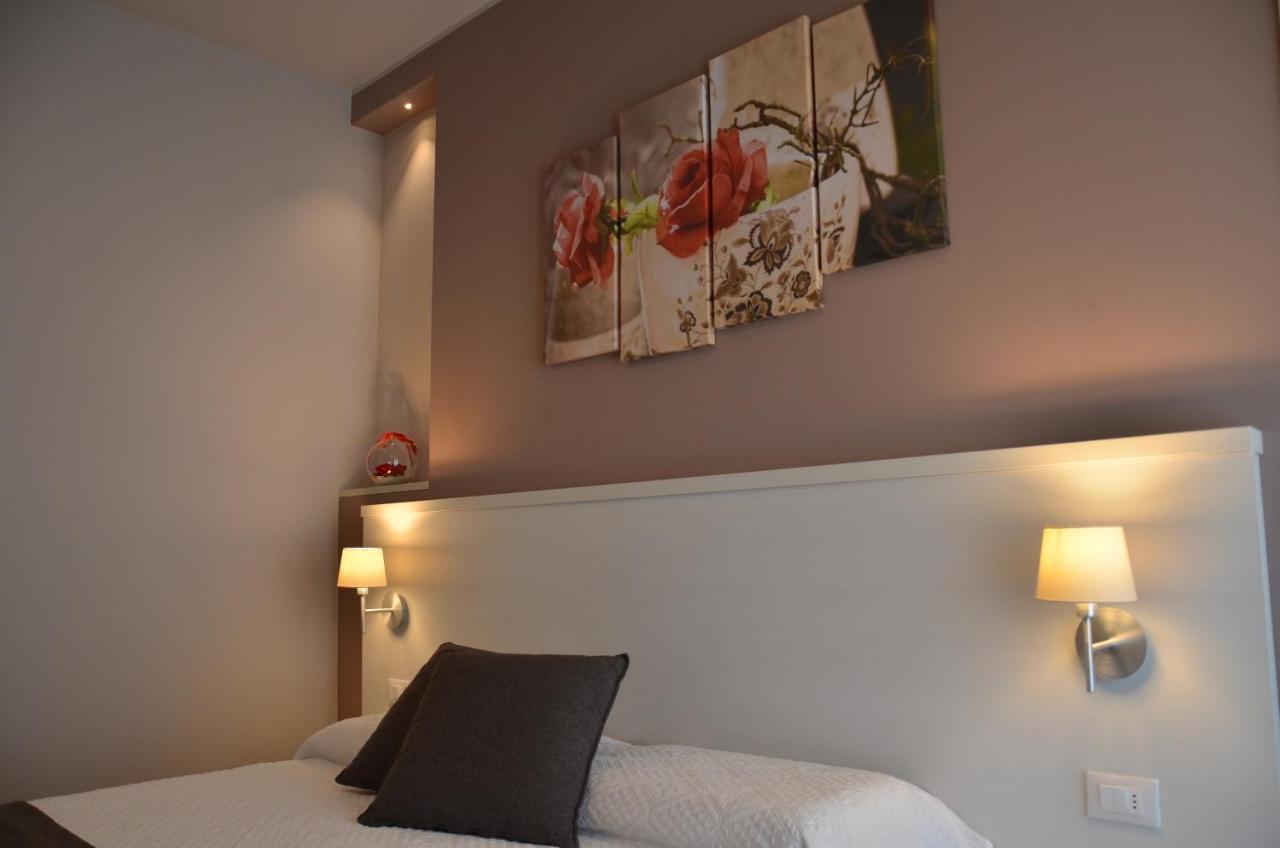 Bed and Breakfast H2O Сирмионе Экстерьер фото